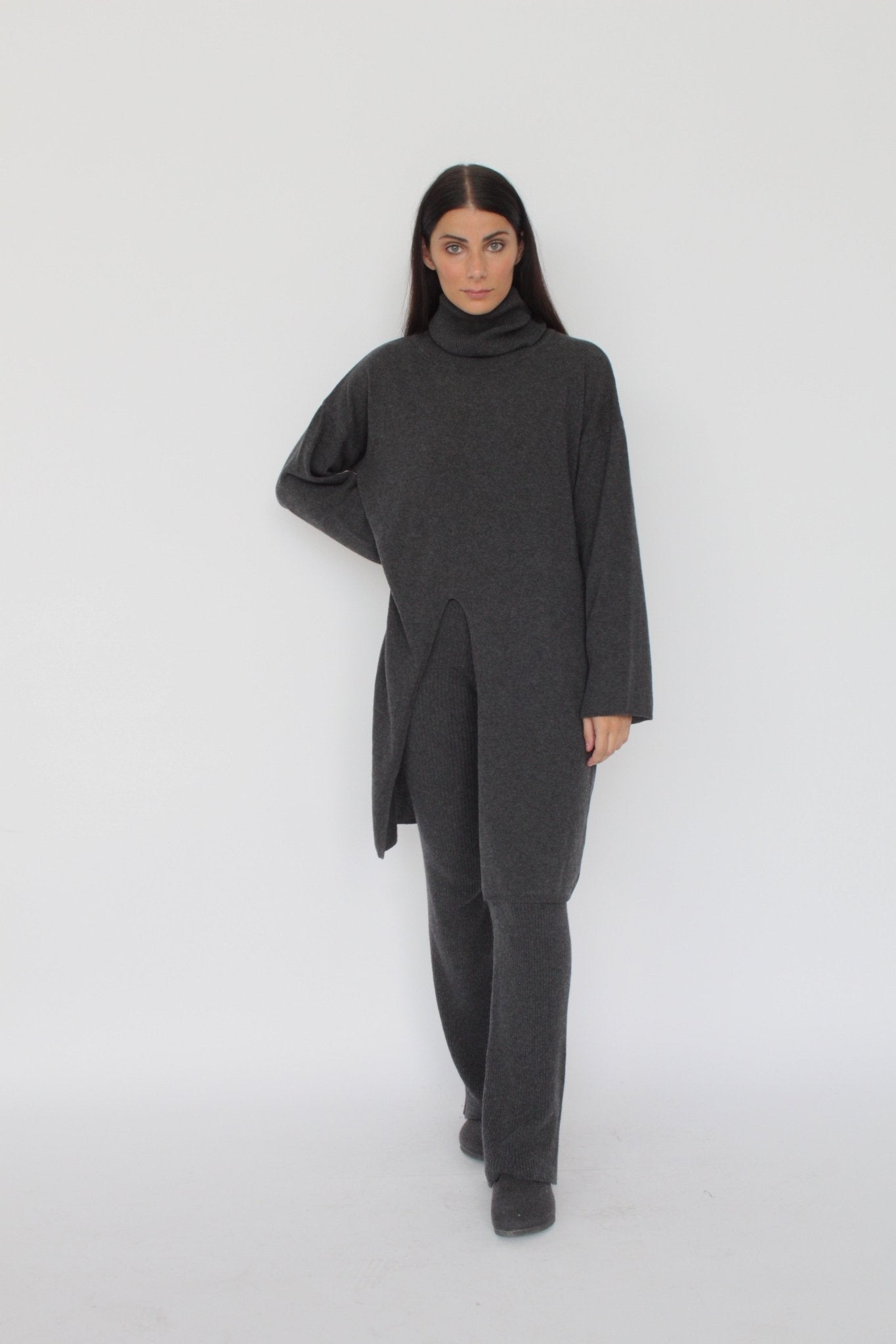 Maglia dolcevita con spacco frontale - Allison - StepByStep
