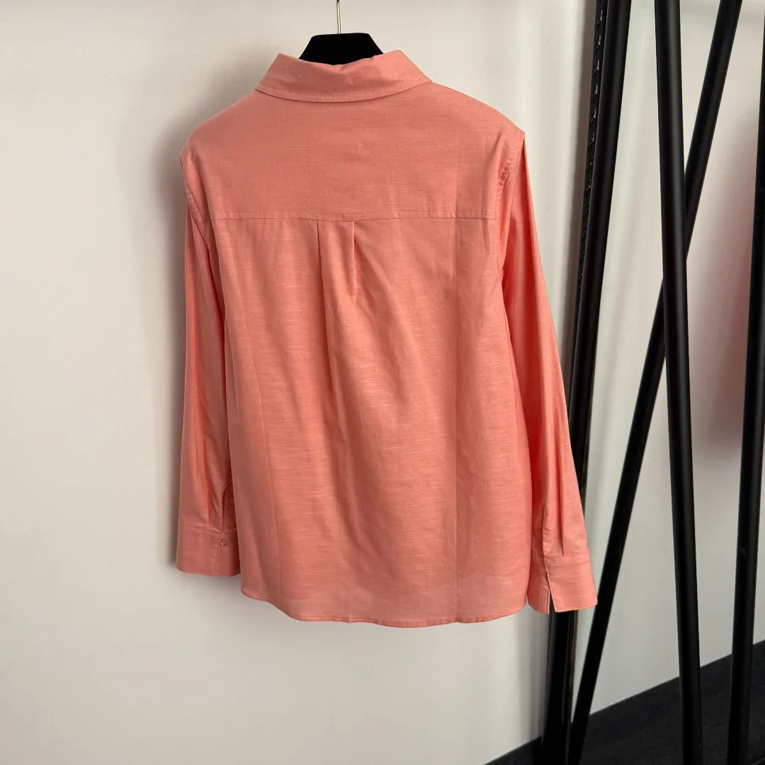 Camicia di lino a maniche lunghe versatile in tinta unita con ricamo semplice