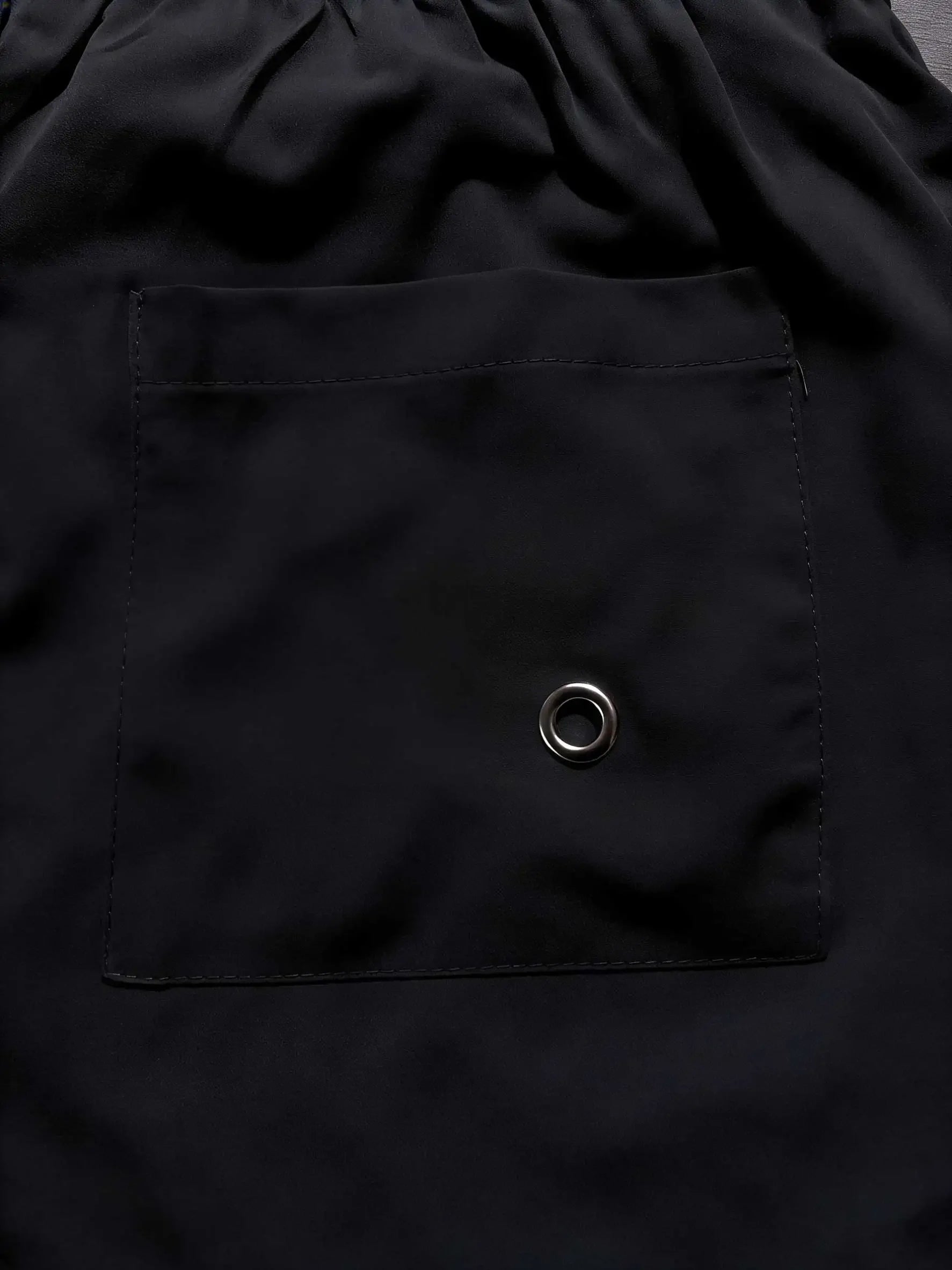 Summer men's drawstring casual sports shorts - bright color five-pocket pants with internal breathable mesh lining - beach pants