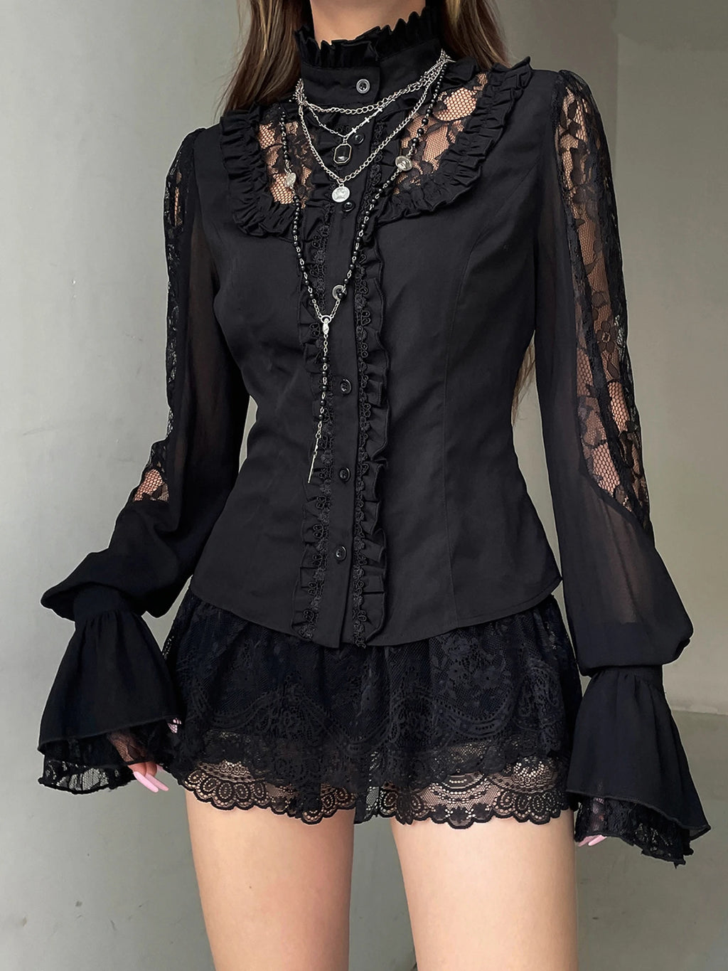 Elegante camicetta ricamata floreale a maniche lunghe con scollo a V Top patchwork in pizzo