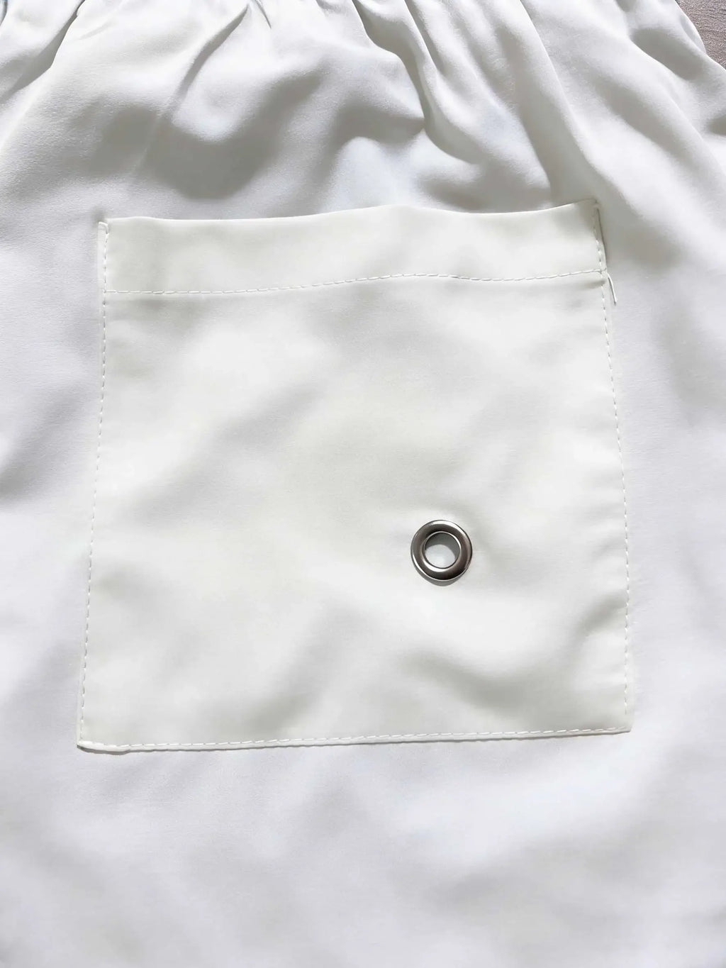 Summer men's drawstring casual sports shorts - bright color five-pocket pants with internal breathable mesh lining - beach pants