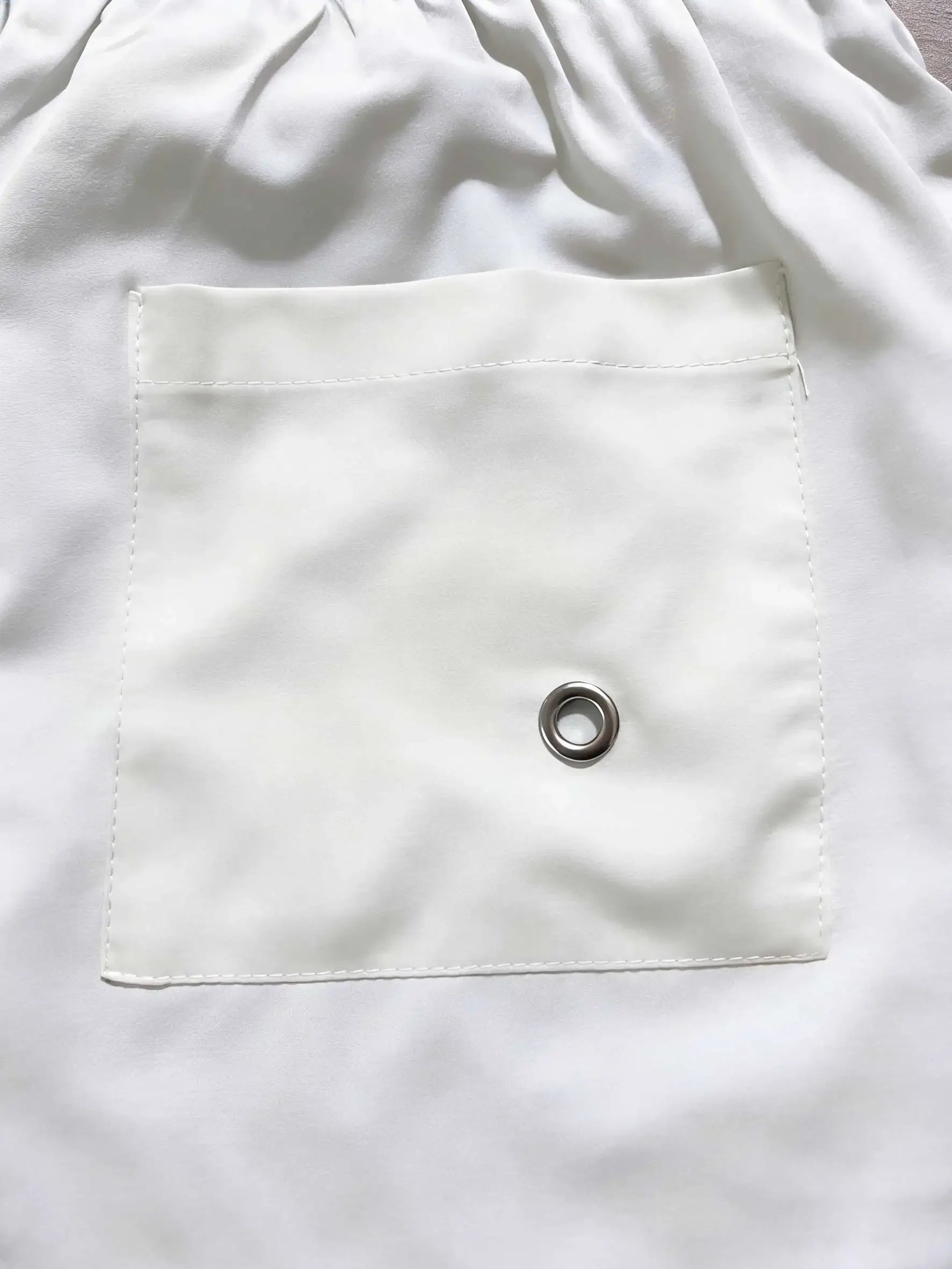 Summer men's drawstring casual sports shorts - bright color five-pocket pants with internal breathable mesh lining - beach pants
