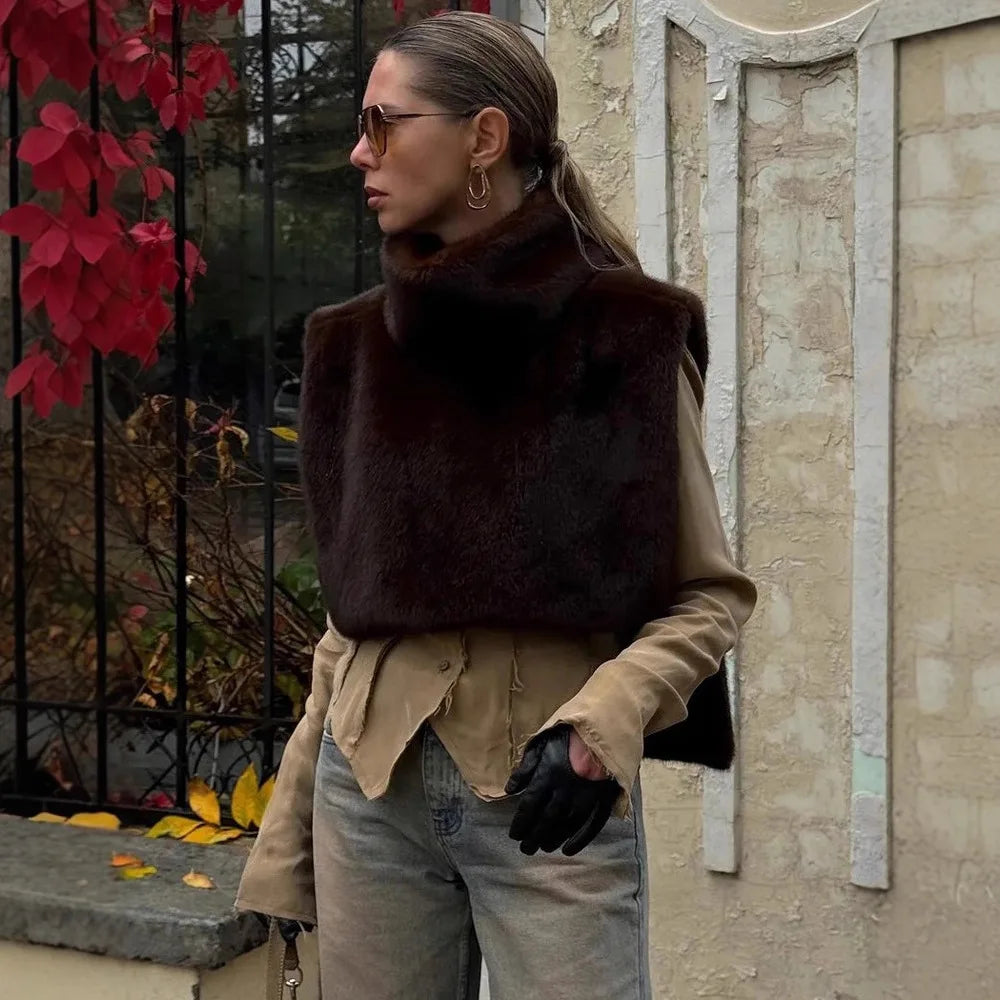 2025 New Fashion Pelliccia sintetica Sable Vest Crop Top Autunno Inverno Dolcevita Eco Pelliccia di visone Canotte Giacca senza maniche Cappotto