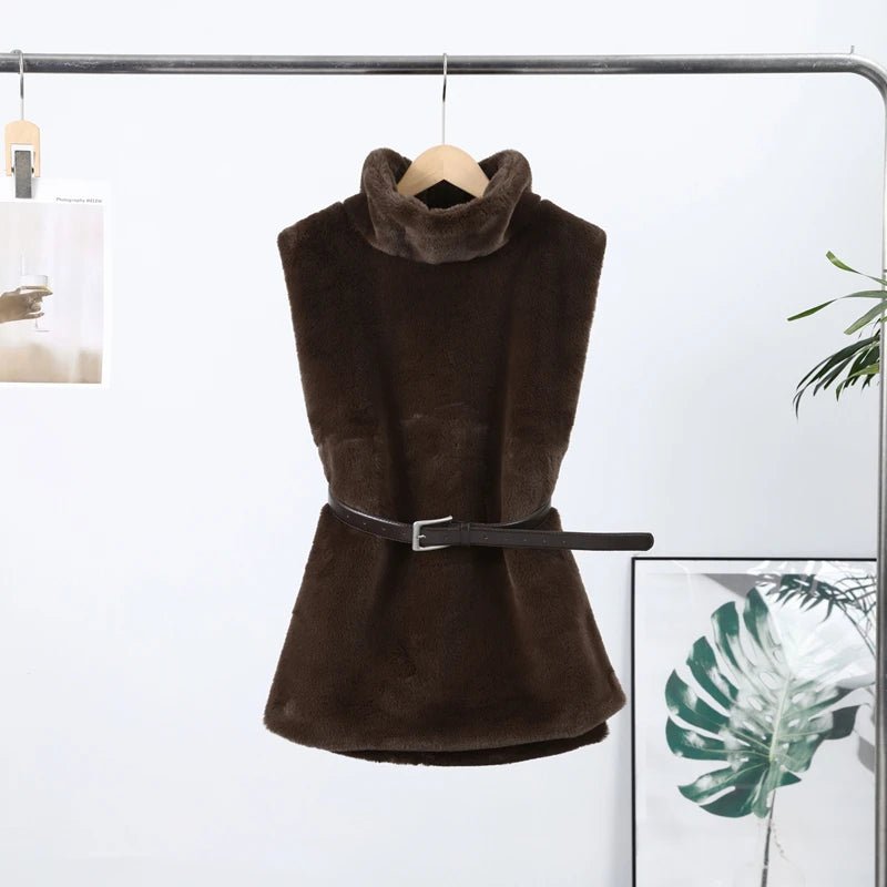 Cappotto da donna in pelliccia sintetica con cappuccio - StepByStepNow