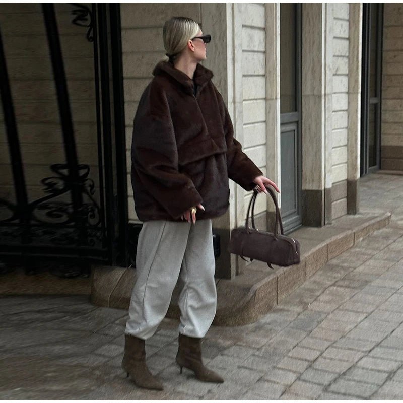 Cappotto da donna in pelliccia sintetica con cappuccio - StepByStepNow