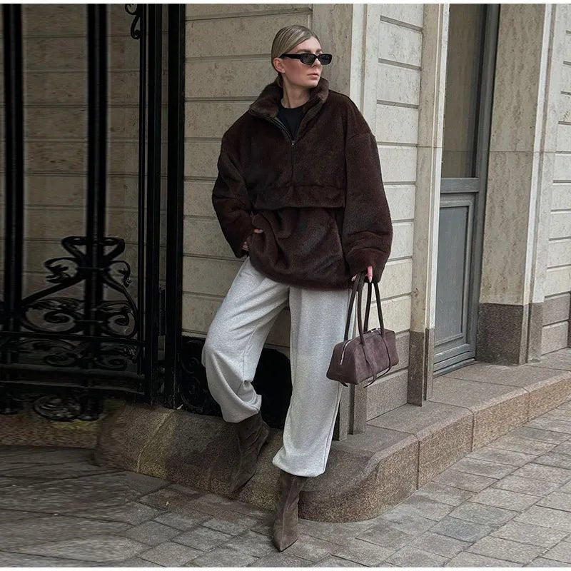 Cappotto da donna in pelliccia sintetica con cappuccio - StepByStepNow