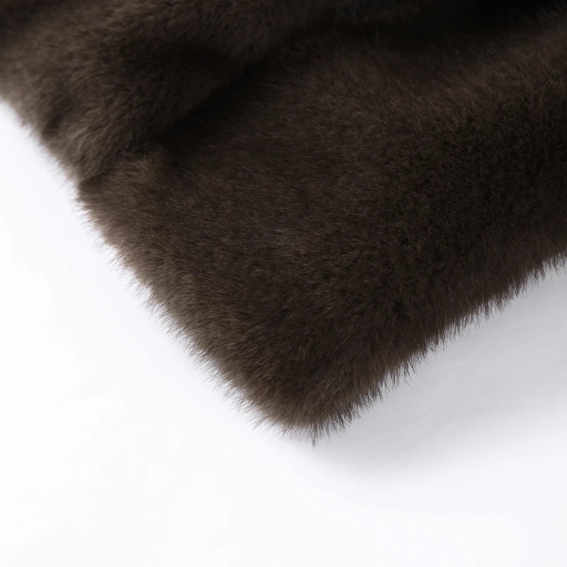 Cappotto da donna in pelliccia sintetica con cappuccio - StepByStepNow