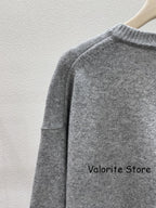 Donna 2025FW Grigio Bianco Navy Cashmere Pullover Scollo a V Lettere Ricamo Maniche lunghe Moda Maglieria Polsini Rotolo - StepByStepNow