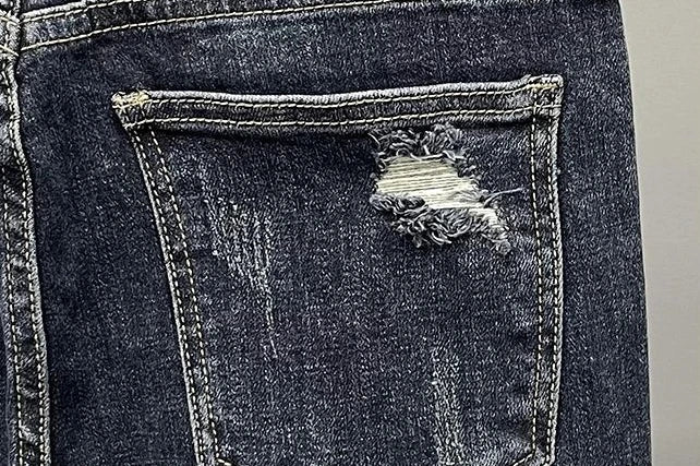 Jeans strappati strappati con stampa per uomo Pantaloni con fori grafici rotti Pantaloni casual morbidi Kpop eleganti pantaloni da cowboy da uomo larghi gotici regolari - StepByStep