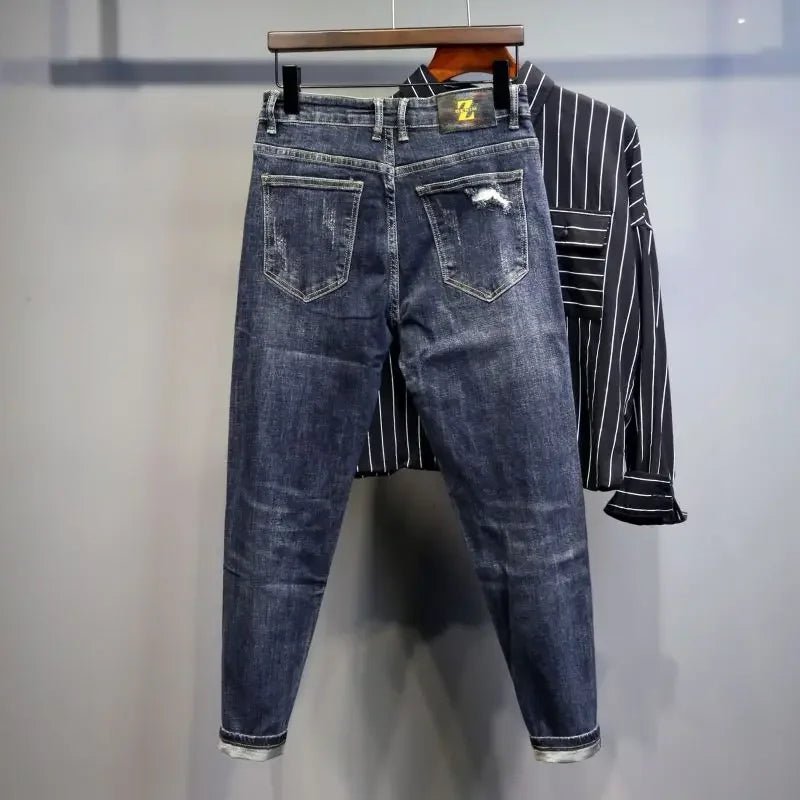 Jeans strappati strappati con stampa per uomo Pantaloni con fori grafici rotti Pantaloni casual morbidi Kpop eleganti pantaloni da cowboy da uomo larghi gotici regolari - StepByStep