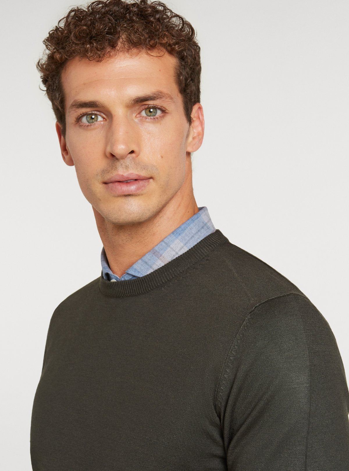 Maglia girocollo tinta unita - StepByStep