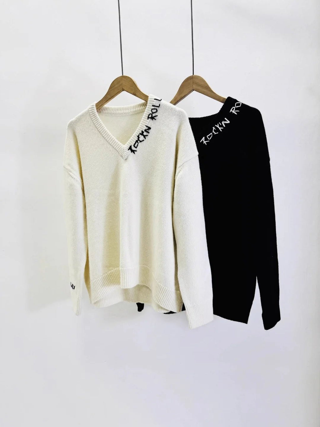 Maglione femminile a maniche lunghe con scollo a V invernale in maglia jacquard con lettera Top classico casual accogliente da donna 2026 - StepByStepNow