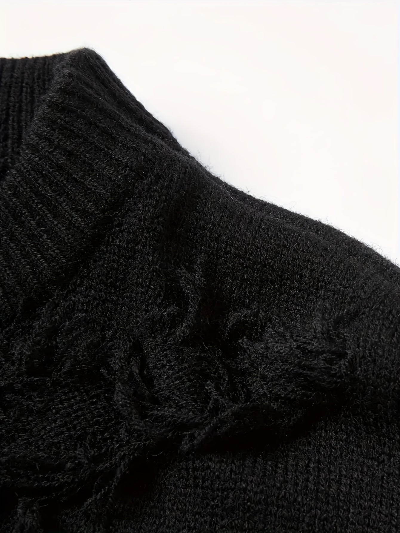 Maglione pullover strappato in tessuto lavorato a maglia effetto consumato. - StepByStepNow