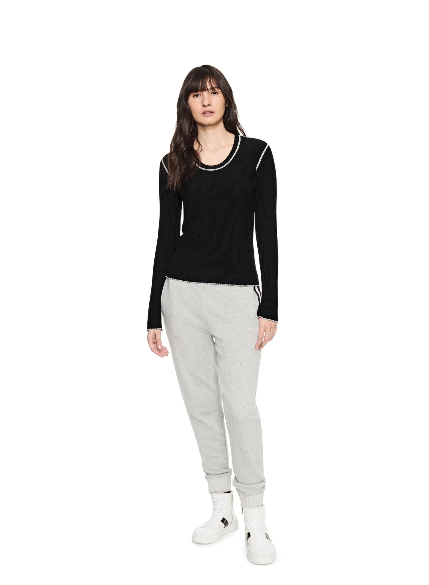 Ribbed Contrast - Stitch Crewneck Sweater (Black) - StepByStep