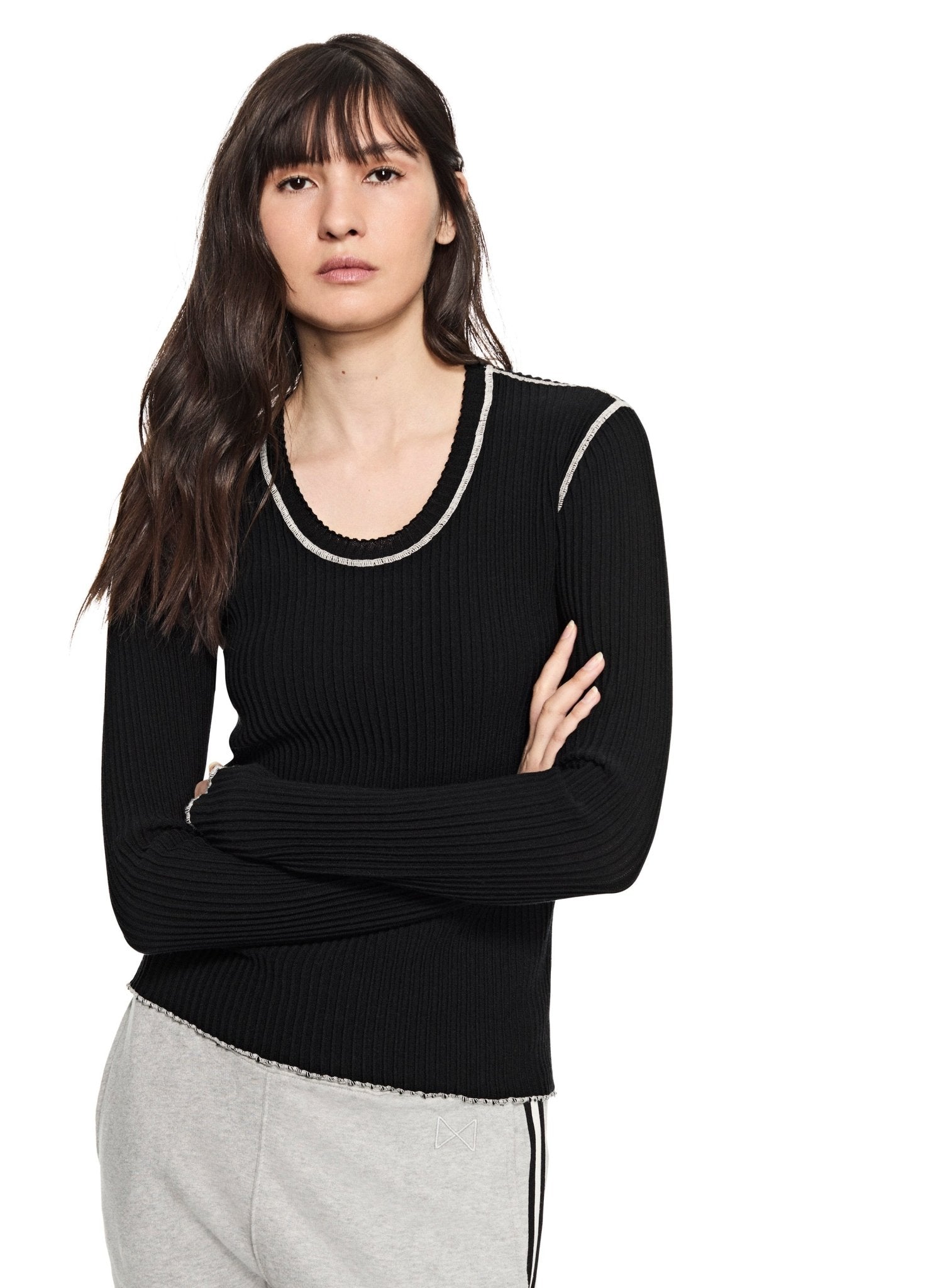 Ribbed Contrast - Stitch Crewneck Sweater (Black) - StepByStep