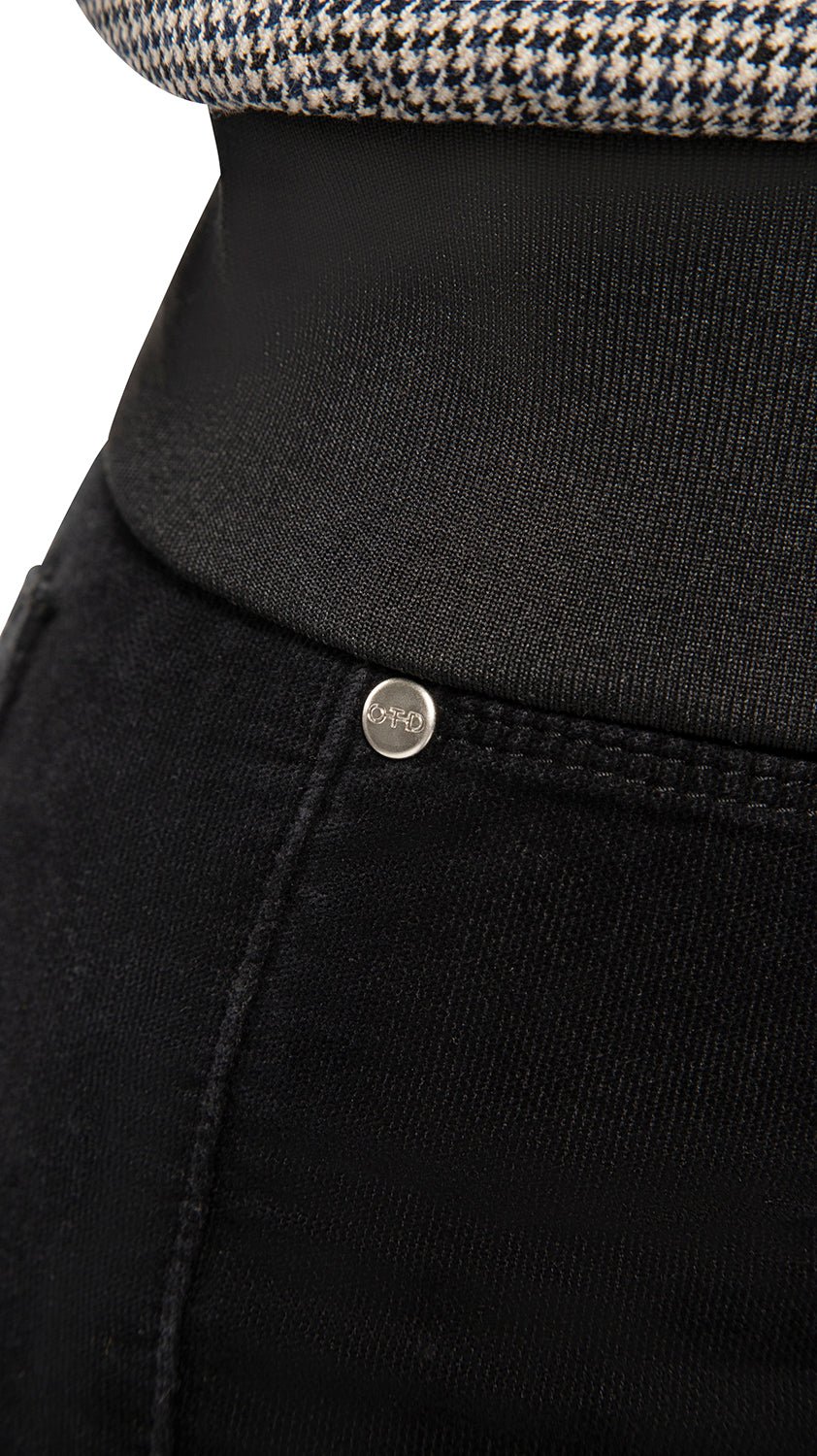 Skinny - Fit Stretch Velvet Jean (Black) - StepByStep