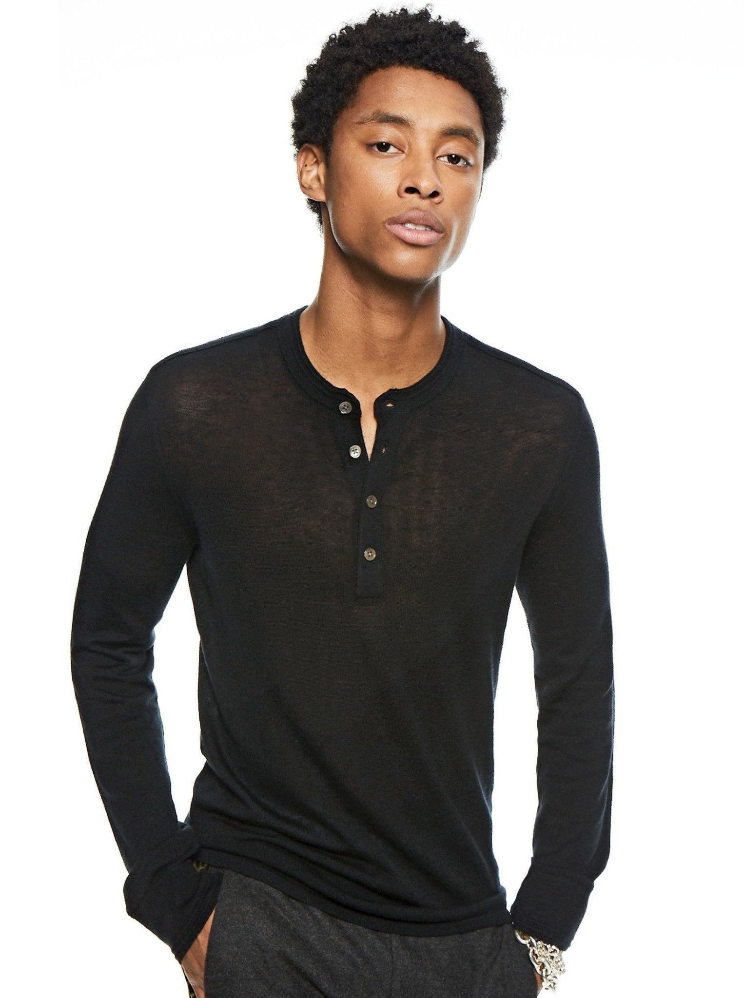 Superfine Wool Henley Sweater (Black) - StepByStep
