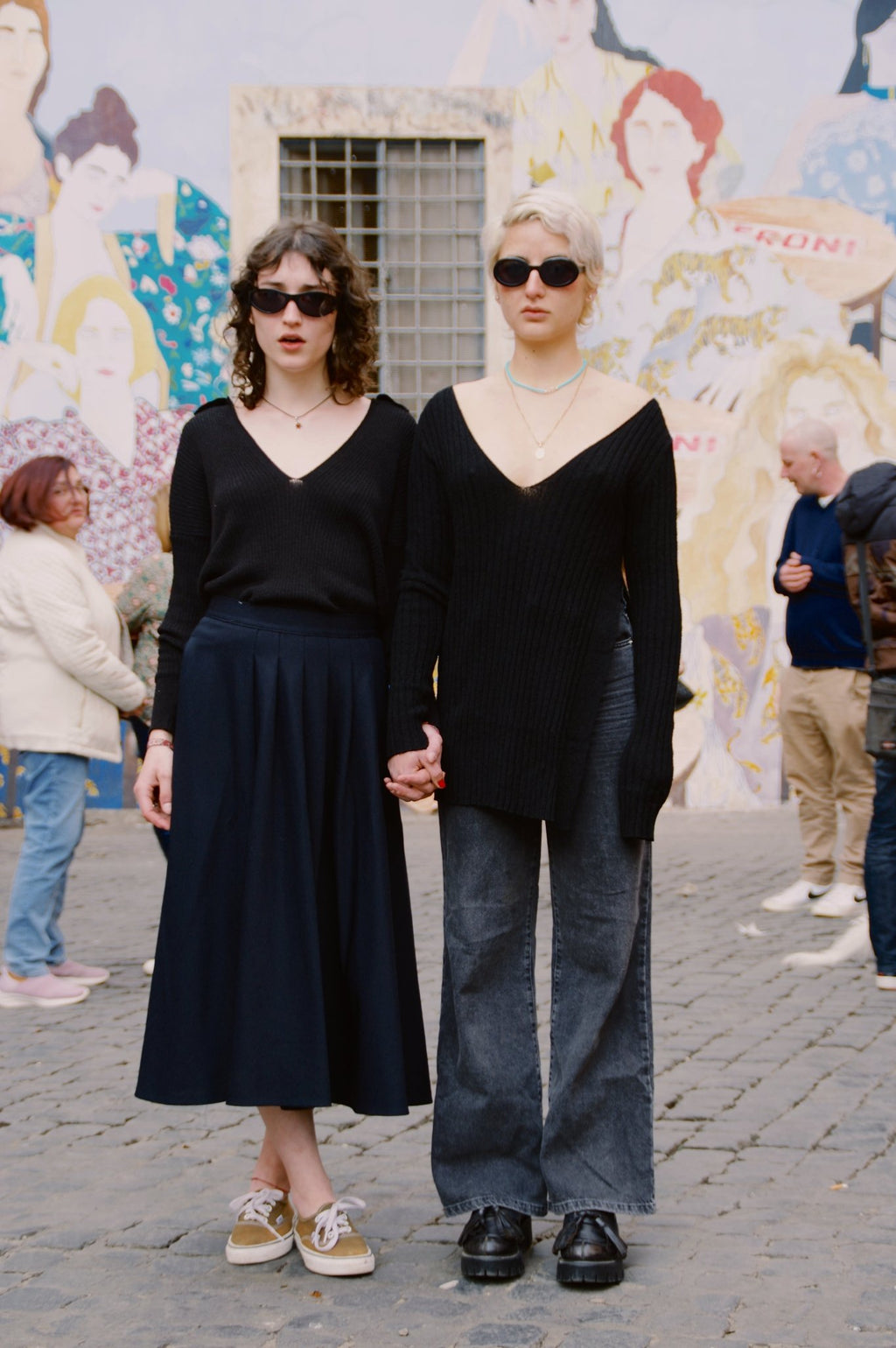 T-shirt con scollo a V e spacco laterale - Saffo - StepByStep