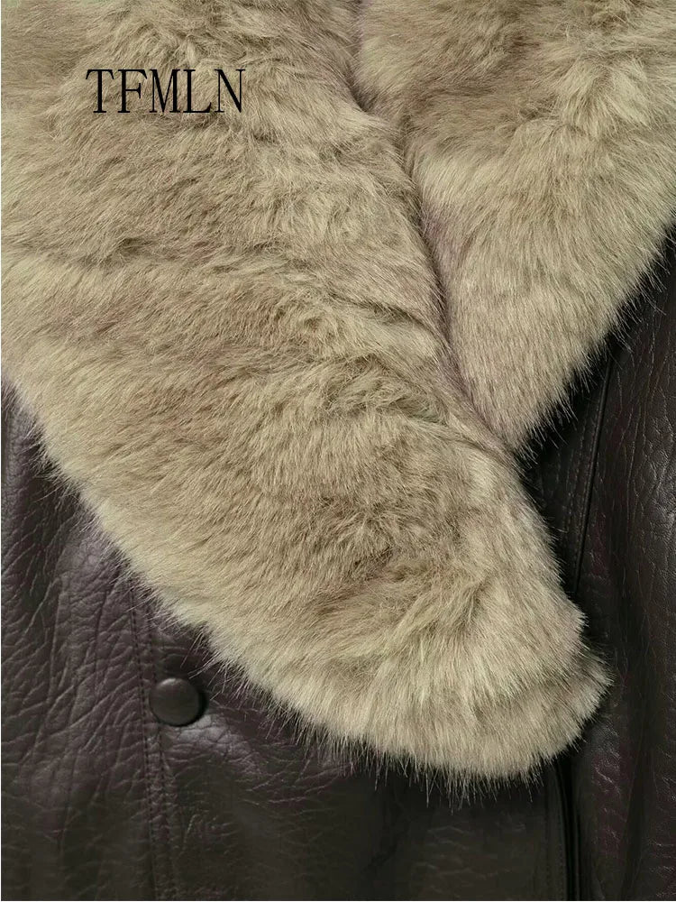 Giacca in Ecopelle Invernale con Pelliccia e Doppio Petto, Moda Street Style - StepByStepNow