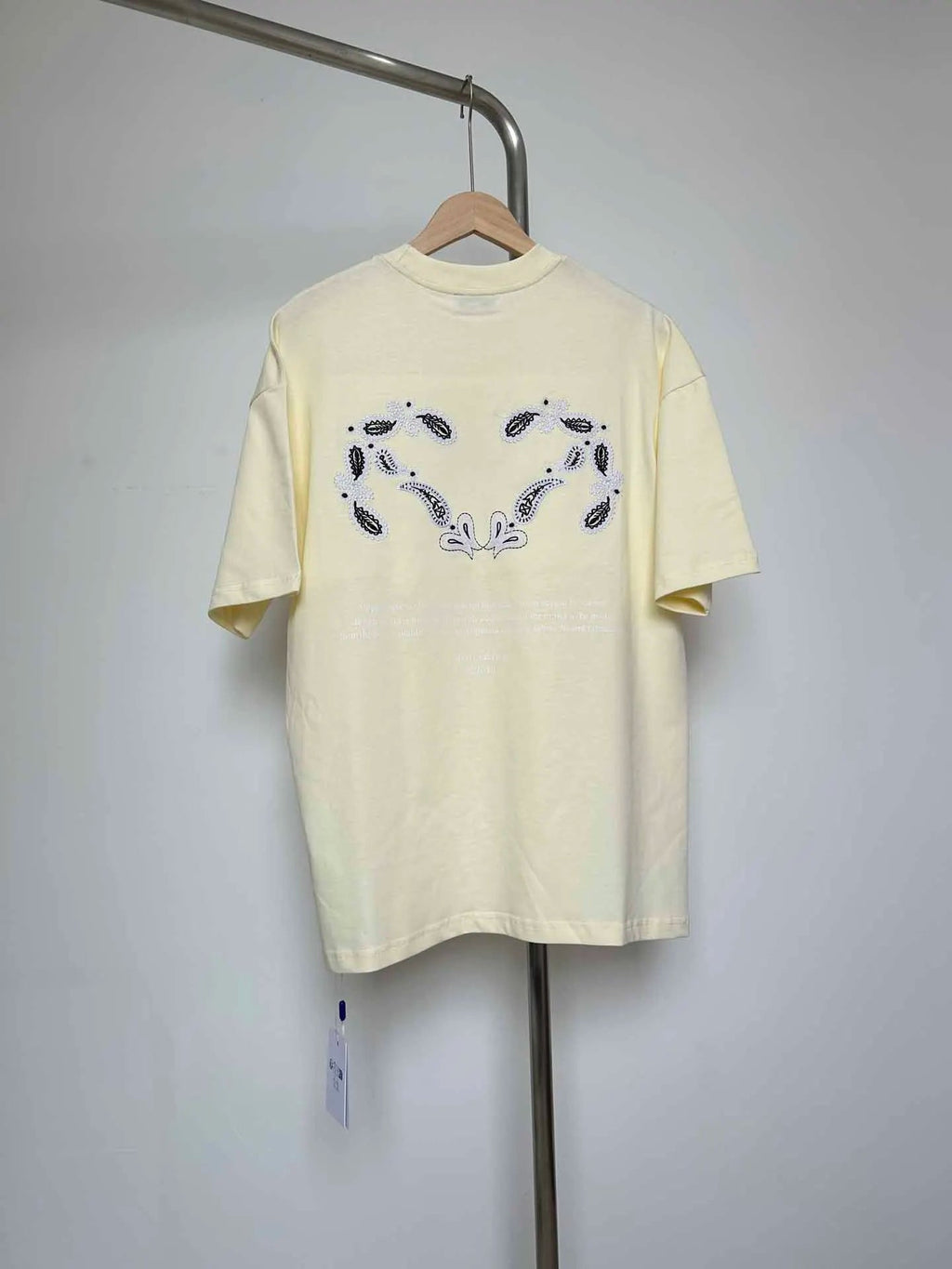 Unisex Oversize Arrow Logo T-Shirt - Hiphop Streetwear Fuzzy Print Cotton Tee | StepbyStepNow - StepByStepNow