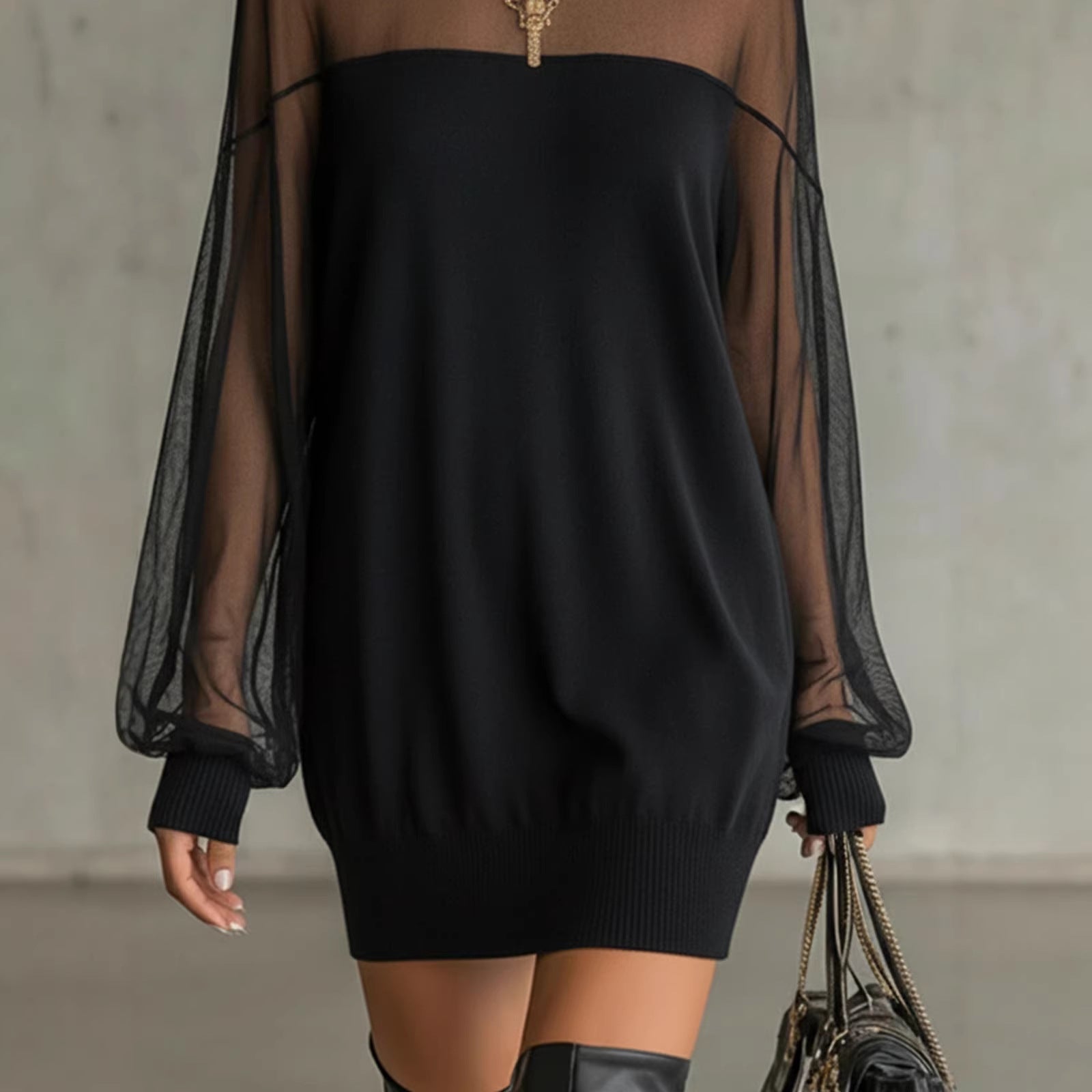 Mini Abito Patchwork in Rete da Donna: Scollo a V - StepByStepNow